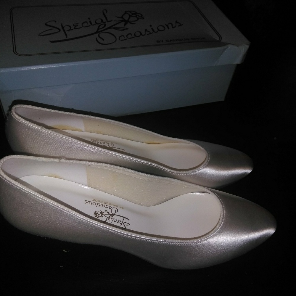 Shoe